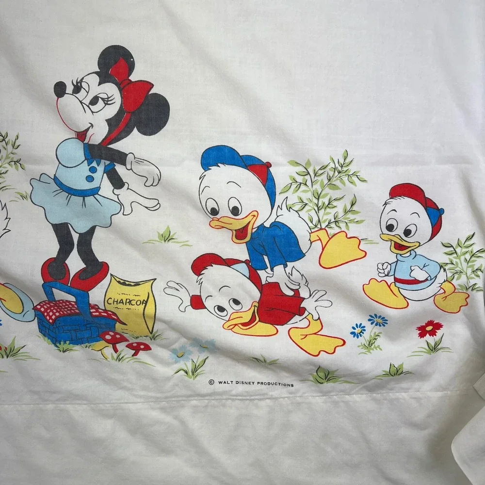 VTG 70s Walt Disney Mickey Mouse and Friends Picnic Twin Flat Sheet READ